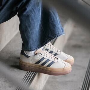 Adidas Gazelle Bold Women Sneakers Cream Indigo Size 9 EUC!